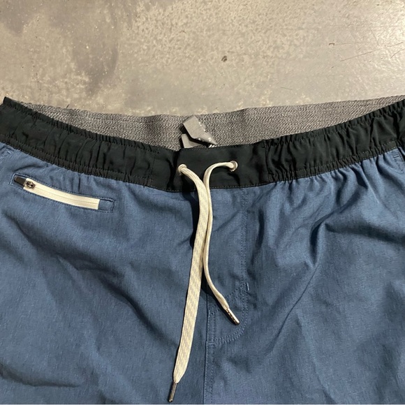 Vuori Banks Short 5" Sz XL Mens - Picture 6 of 8